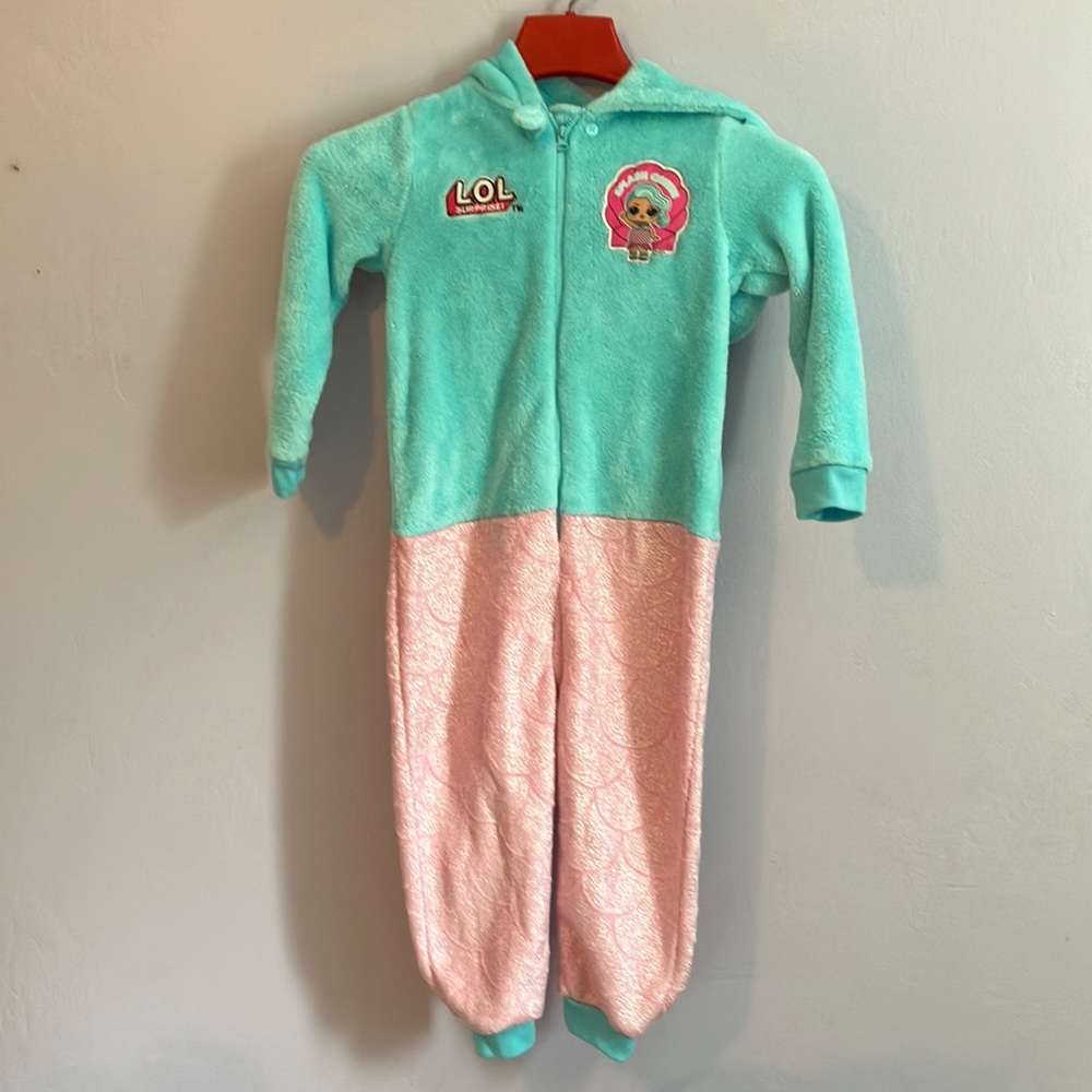 L.o.L splash queen onesie Sz 4-5 years